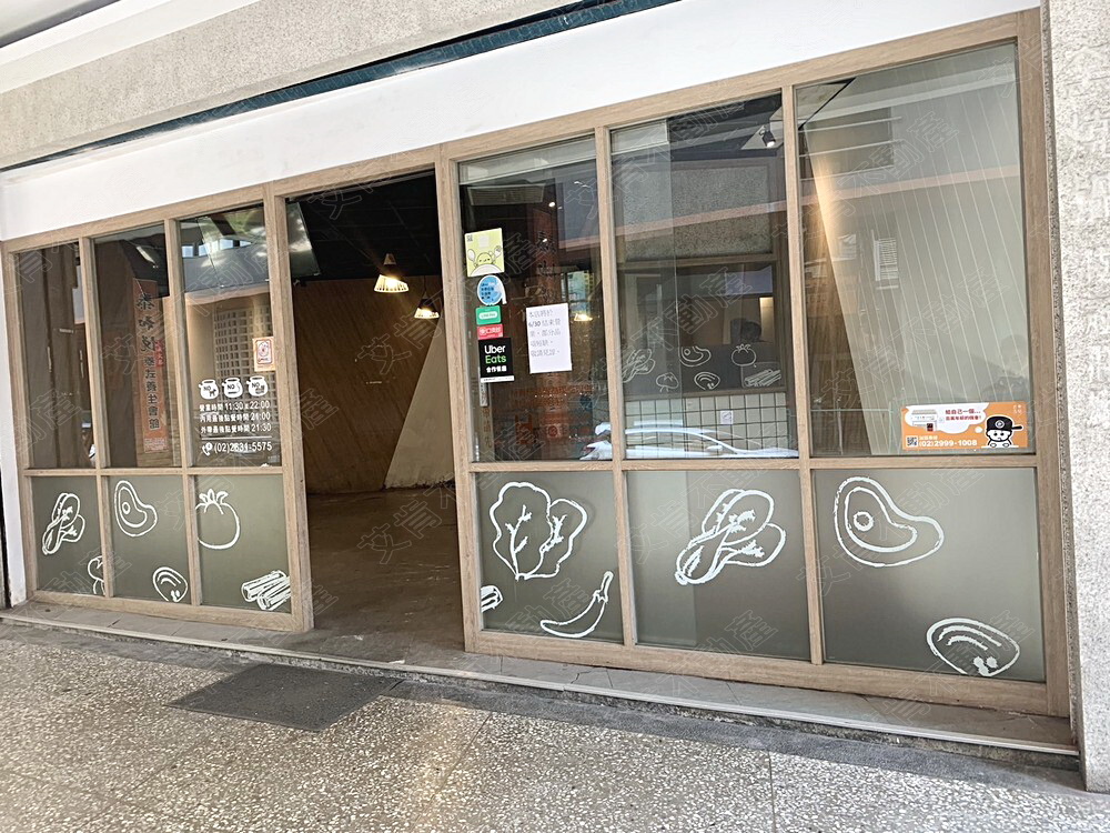 ICAN東湖站熱門商圈人潮店面