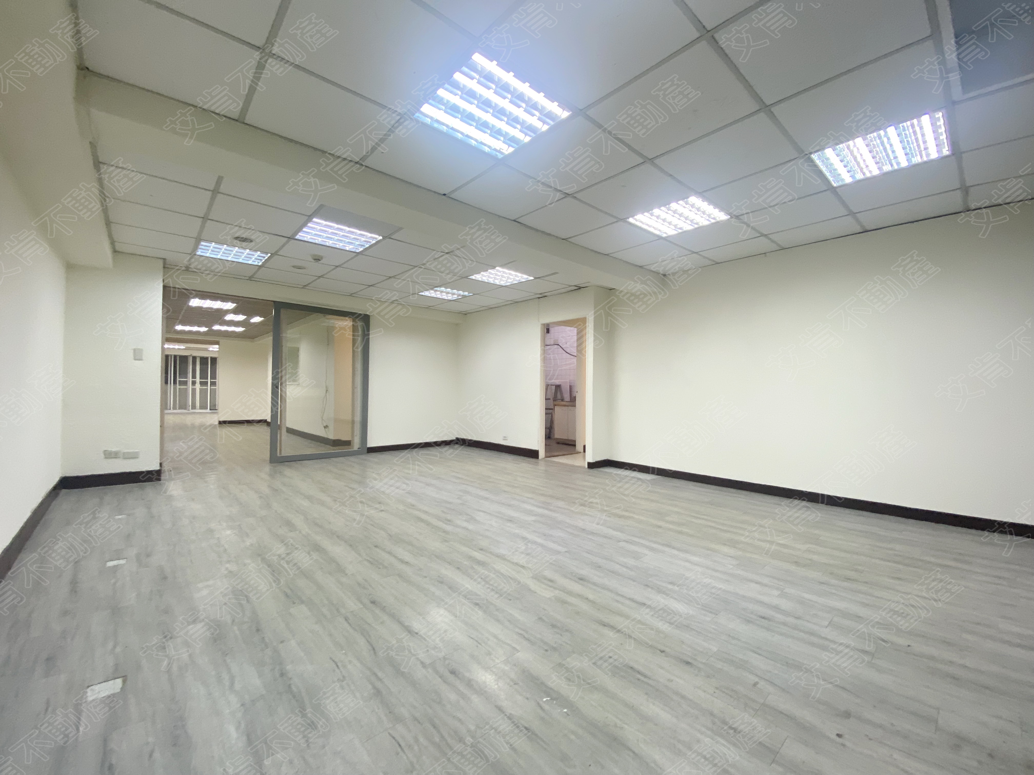 ICAN 國父紀念館站/大坪數現有隔間/可招牌