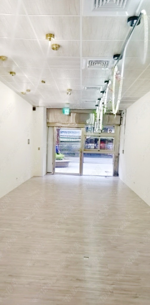 ICAN松山站/饒河街商業區/商三挑高金店