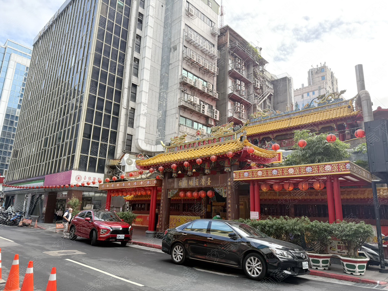 ICAN 博愛特區/城隍廟城中市場/透天店面